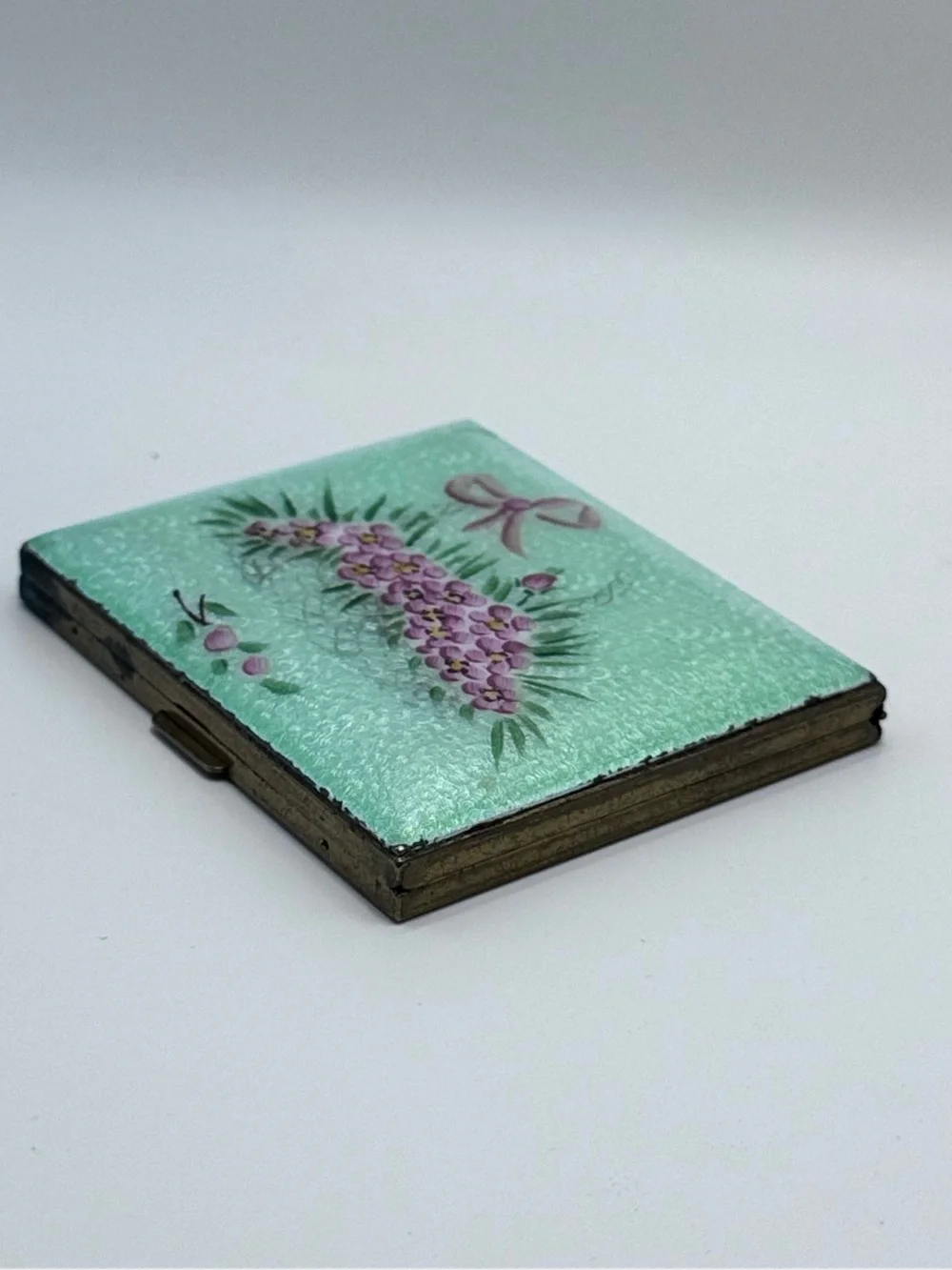 Vintage Floral Powder Compact - Mint Green with Pink Flowers